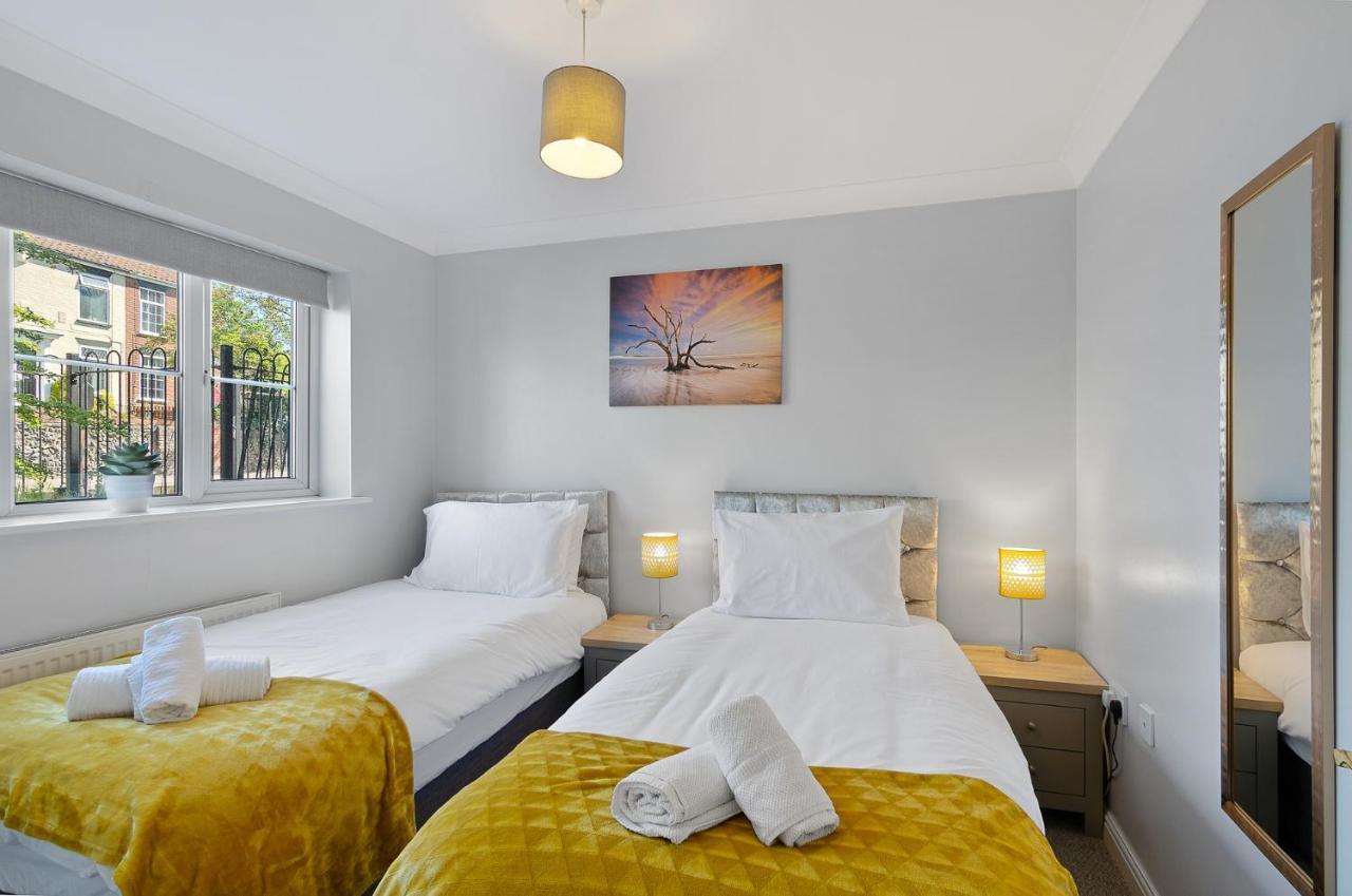 4Br Townhouse Wbalcony Free Parking Fast Wi-Fi Villa Norwich Ngoại thất bức ảnh